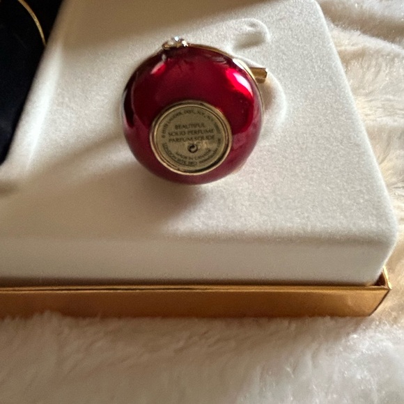 Estee Lauder 2001 Collectible Beautiful Red Cherry - Picture 2 of 5